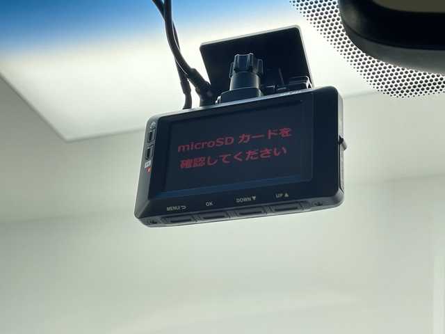 レクサス ＮＸ 200t 千葉県 2016(平28)年 6.8万km グラファイトブラックガラスフレーク 純正メーカーナビ/フルセグTV BT CD DVD AUX/バックカメラ /衝突軽減ブレーキ/レーダークルーズコントロール/前後ドライブレコーダー/前席パワーシート/アイドリングストップ/革巻きハンドル/ステアリングスイッチ/パドルシフト/純正アルミホイール/LEDヘッドライト/スマートキー/プッシュスタート