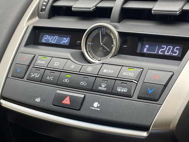 レクサス ＮＸ 200t 千葉県 2016(平28)年 6.8万km グラファイトブラックガラスフレーク 純正メーカーナビ/フルセグTV BT CD DVD AUX/バックカメラ /衝突軽減ブレーキ/レーダークルーズコントロール/前後ドライブレコーダー/前席パワーシート/アイドリングストップ/革巻きハンドル/ステアリングスイッチ/パドルシフト/純正アルミホイール/LEDヘッドライト/スマートキー/プッシュスタート