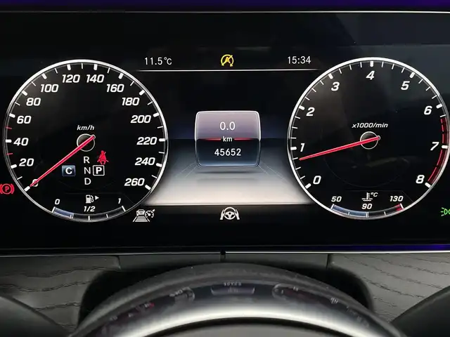 メルセデス・ベンツ Ｅ２００ クーペ スポーツ 東京都 2019(平31)年 4.6万km ポーラホワイト パノラミックスライディングルーフ/ブルメスターサウンド/純正ナビ／ＤＴＶ/３６０°カメラ/レーダーセーフティＰＫＧ/ＡＣＣ/ＢＳＭ/レーンキープ/レザーシート/ＨＵＤ/記録簿有り/Ｒ２．３．４．５．６．７