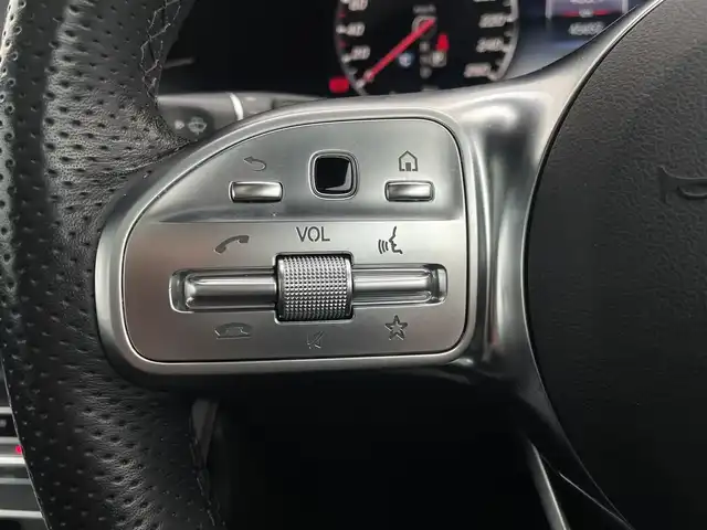 メルセデス・ベンツ Ｅ２００ クーペ スポーツ 東京都 2019(平31)年 4.6万km ポーラホワイト パノラミックスライディングルーフ/ブルメスターサウンド/純正ナビ／ＤＴＶ/３６０°カメラ/レーダーセーフティＰＫＧ/ＡＣＣ/ＢＳＭ/レーンキープ/レザーシート/ＨＵＤ/記録簿有り/Ｒ２．３．４．５．６．７