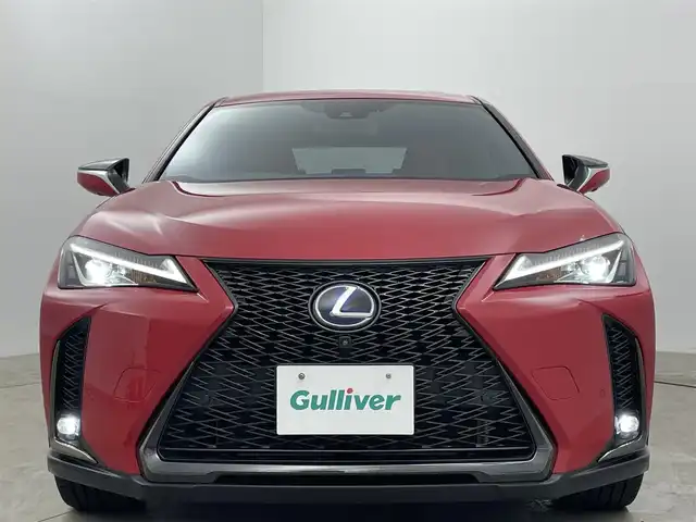 レクサス ＵＸ 250h Fスポーツ 岡山県 2020(令2)年 2.7万km マダーレッド サンルーフ/10.3インチメーカーナビ/・FM/AM/Bluetooth/フルセグ/CD/DVD/パノラマミックビューモニター/レザーシート/・D/Nパワーシート/・シートメモリー/・D/Nシートヒーター/Lexus Safety System＋/・プリクラッシュセーフティ/・レーントレーシングアシスト/・オートマチックハイビーム/・ブラインドスポットモニター/・レーダークルーズコントロール/・コーナーセンサー/ヘッドアップディスプレイ/ステアリングヒーター/パワーバックドア/ビルトイン2.0ETC/純正18インチアルミ