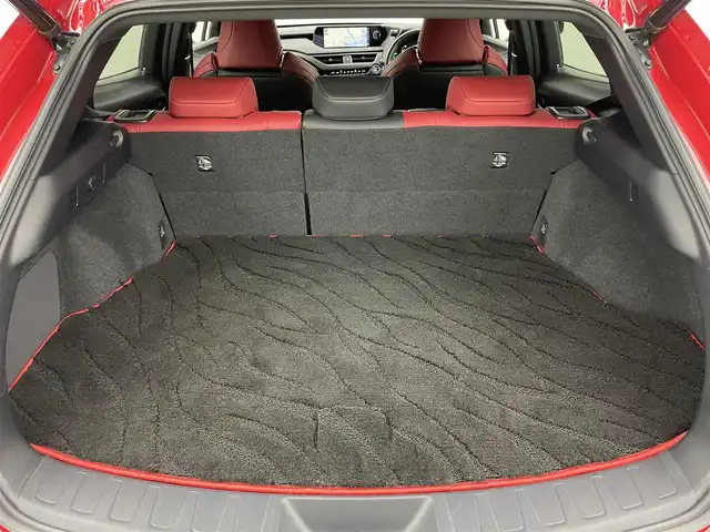 レクサス ＵＸ 250h Fスポーツ 岡山県 2020(令2)年 2.7万km マダーレッド サンルーフ/10.3インチメーカーナビ/・FM/AM/Bluetooth/フルセグ/CD/DVD/パノラマミックビューモニター/レザーシート/・D/Nパワーシート/・シートメモリー/・D/Nシートヒーター/Lexus Safety System＋/・プリクラッシュセーフティ/・レーントレーシングアシスト/・オートマチックハイビーム/・ブラインドスポットモニター/・レーダークルーズコントロール/・コーナーセンサー/ヘッドアップディスプレイ/ステアリングヒーター/パワーバックドア/ビルトイン2.0ETC/純正18インチアルミ