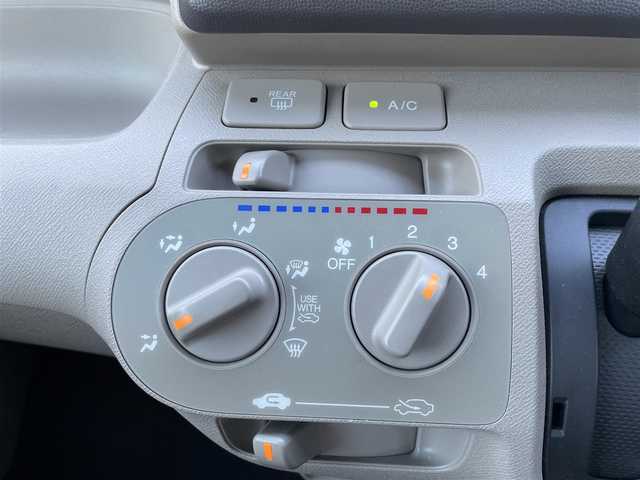 ホンダ ライフ C 神奈川県 2012(平24)年 0.7万km ピンクゴールドメタリック 純正メモリーナビ(CD/USB/SD/AM/FM)/リモコンキー/スペアキー/ABS/純正フロアマット/純正ドアバイザー/コーナーポール/ヘッドライトレベライザー/保証書/取扱説明書