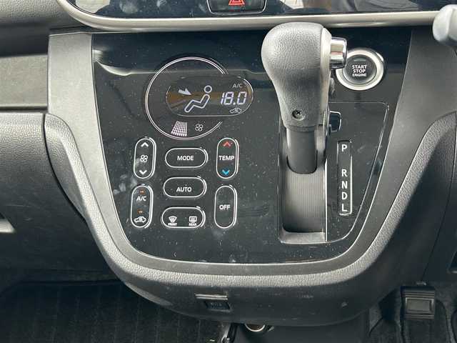 日産 デイズ ルークス ハイウェイスター Xターボ 奈良県 2017(平29)年 3.6万km スパークリングレッド/ブラック 全方位カメラ　/片側パワースライド　/ＥＴＣ　/フルセグナビ　/ＣＮ－ＲＡ０５ＷＤ　/バックカメラ　/ターボ車両　/オートライト　/純正マット　/スマートキー　/アイドリングストップ　/オートエアコン　/衝突軽減システム