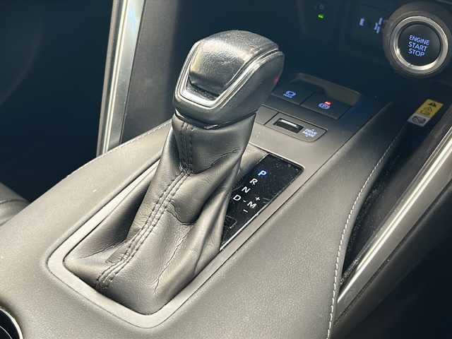 トヨタ ハリアー S 岐阜県 2022(令4)年 7.2万km プレシャスブラックパール 純正ディスプレイオーディオ/バックモニター/Bluetooth/おくだけ充電/トヨタセーフティセンス/追従クルーズコントロール/USBポート/シートカバー/ETC/LEDヘッドライト/オートハイビーム/オートライト/ヘッドライトレベライザー/オートエアコン/クリアランスソナー/ワンオーナー/プッシュスタート/スマートキー/スペアキー/取扱説明書・記録簿