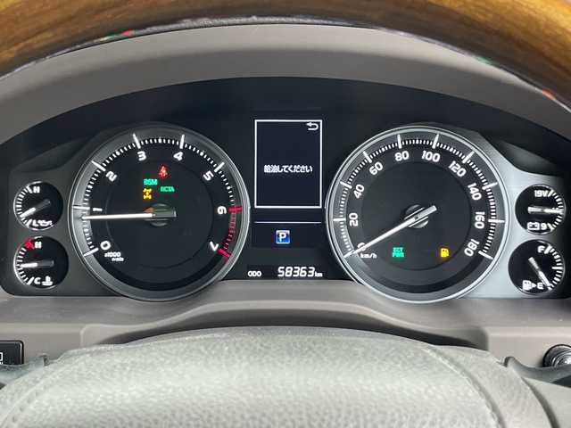 トヨタ ランドクルーザー AX 道央・札幌 2018(平30)年 5.9万km ホワイトパールクリスタルシャイン ・４WD  /モデリスタエアロ/・トヨタセーフティセンス/・レーダークルーズコントロール/・プリクラッシュセーフティ/・純正メーカーナビ/・DVD.CD.SD.フルセグ.BD/・Bluetooth/・パノラミックビューモニター/・純正キー　一体型エンジンスターター/・LEDライト/オートハイビーム/・シートカバー/・ビルトインETC/・スマートキーx２