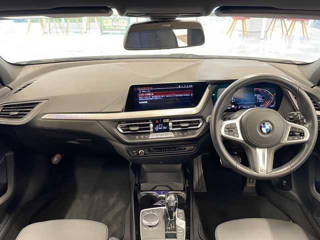 ＢＭＷ １１８ｄ Mスポーツ EDジョイ+ 岐阜県 2020(令2)年 5万km アルピンホワイトⅢ 純正ナビゲーション/AppleCarPlay/Bluetooth/バックモニター/レーンキープステアリングアシスト/正面衝突警告/アクティブPDC(パーク・ディスタンス・コントロール)/エコモード・スポーツモード付/ETC2.0/革シート/パワーシート/シートメモリ/プッシュスタート/スマートキー/スペアキー/パワーシート/コーナーセンサー/純正フロアマット/LEDヘッドライト