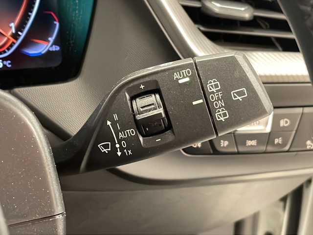 ＢＭＷ １１８ｄ Mスポーツ EDジョイ+ 岐阜県 2020(令2)年 5万km アルピンホワイトⅢ 純正ナビゲーション/AppleCarPlay/Bluetooth/バックモニター/レーンキープステアリングアシスト/正面衝突警告/アクティブPDC(パーク・ディスタンス・コントロール)/エコモード・スポーツモード付/ETC2.0/革シート/パワーシート/シートメモリ/プッシュスタート/スマートキー/スペアキー/パワーシート/コーナーセンサー/純正フロアマット/LEDヘッドライト