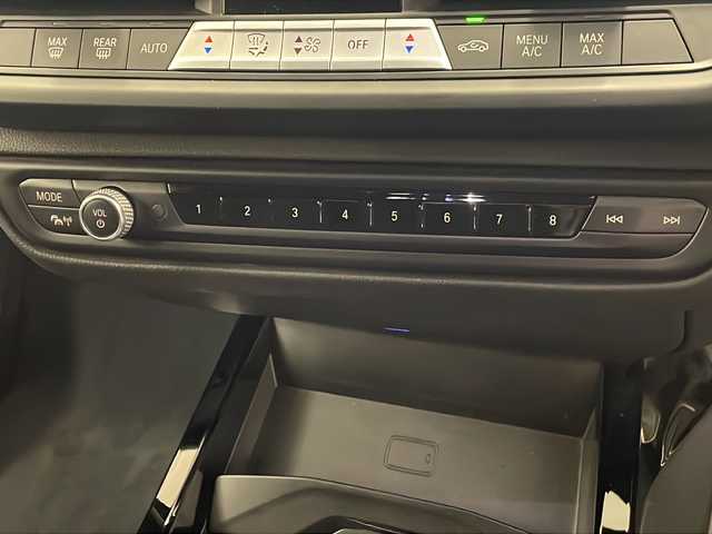 ＢＭＷ １１８ｄ Mスポーツ EDジョイ+ 岐阜県 2020(令2)年 5万km アルピンホワイトⅢ 純正ナビゲーション/AppleCarPlay/Bluetooth/バックモニター/レーンキープステアリングアシスト/正面衝突警告/アクティブPDC(パーク・ディスタンス・コントロール)/エコモード・スポーツモード付/ETC2.0/革シート/パワーシート/シートメモリ/プッシュスタート/スマートキー/スペアキー/パワーシート/コーナーセンサー/純正フロアマット/LEDヘッドライト