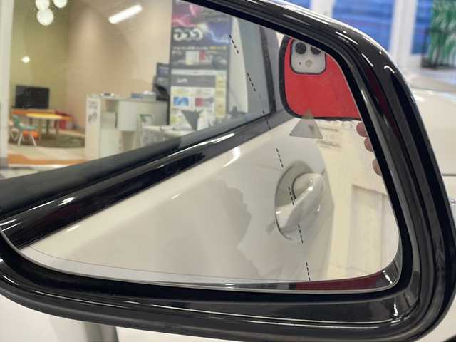 ＢＭＷ １１８ｄ Mスポーツ EDジョイ+ 岐阜県 2020(令2)年 5万km アルピンホワイトⅢ 純正ナビゲーション/AppleCarPlay/Bluetooth/バックモニター/レーンキープステアリングアシスト/正面衝突警告/アクティブPDC(パーク・ディスタンス・コントロール)/エコモード・スポーツモード付/ETC2.0/革シート/パワーシート/シートメモリ/プッシュスタート/スマートキー/スペアキー/パワーシート/コーナーセンサー/純正フロアマット/LEDヘッドライト