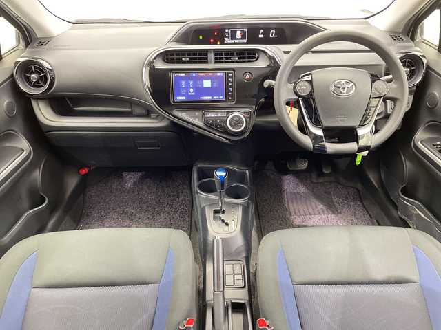 トヨタ アクア S 栃木県 2020(令2)年 6万km ホワイトパールクリスタルシャイン 純正SDナビ/ワンセグTV/バックカメラ/ビルトインETC/禁煙車/ステアリングスイッチ/キーレス/電動格納ミラー/純正フロアマット