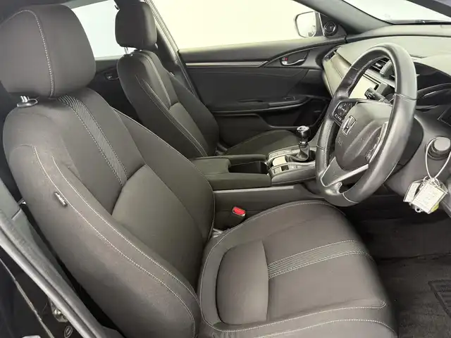 ホンダ シビック ハッチバック ホンダセンシング 愛知県 2018(平30)年 3.5万km クリスタルブラックパール ホンダセンシング/社外メモリナビ/フルセグTV/DVD/Bluetooth/CD/車高調/純正サス積み込み/バックカメラ/ビルトインETC/ドライブレコーダー/シートヒーター/LEDオートライト/純正18インチAW/純正アルミホイール/純正フロアマット/アイドリングストップ/スマートキー/スペアキー/保証書/取説