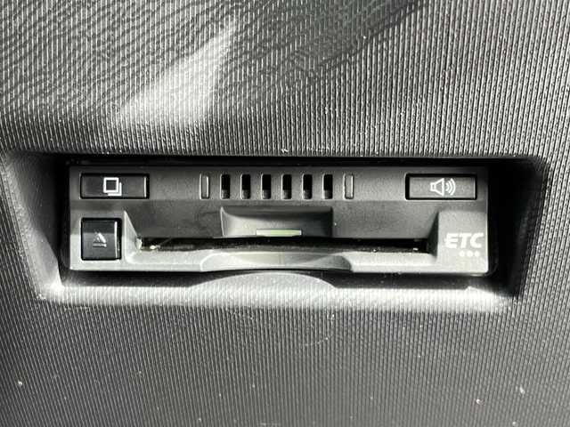 トヨタ アクア S スタイルブラック 奈良県 2020(令2)年 5.8万km ホワイトパールクリスタルシャイン 純正ナビ /地デジ /アラウンドビューモニター /ミラー型前後ドラレコ /社外15インチAW /コーナーセンサー /衝突被害軽減システム /車線逸脱警報 /ビルトインETC /TRDドアプロテクター /LEDヘッドライト