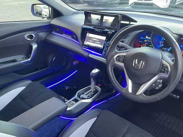 ホンダ ＣＲ－Ｚ α マスターレーベル 大阪府 2015(平27)年 0.9万km ブリリアントスポーティブルーメタリック2トーン 純正ギャザーズナビ/バック/サイドカメラ/ドライブレコーダー型ミラー/クルーズコントロール/純正１７インチAW/黒ハーフレザーシート/LEDヘッドライト/フォグランプ/スカッフイルミ/革巻きステアリング/ウインカーミラー/パドルシフト/フロアマット/ドアバイザー/保証書/取扱説明書/スペアキー1本