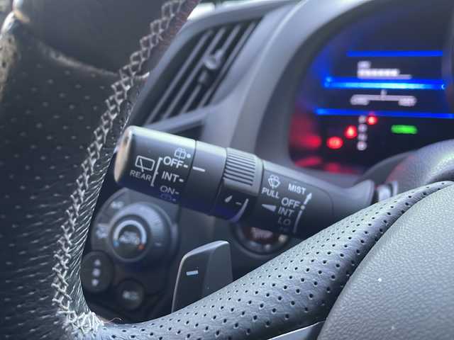 ホンダ ＣＲ－Ｚ α マスターレーベル 大阪府 2015(平27)年 0.9万km ブリリアントスポーティブルーメタリック2トーン 純正ギャザーズナビ/バック/サイドカメラ/ドライブレコーダー型ミラー/クルーズコントロール/純正１７インチAW/黒ハーフレザーシート/LEDヘッドライト/フォグランプ/スカッフイルミ/革巻きステアリング/ウインカーミラー/パドルシフト/フロアマット/ドアバイザー/保証書/取扱説明書/スペアキー1本