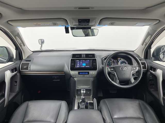 トヨタ ランドクルーザー プラド TX Lパッケージ マットブラED 愛知県 2022(令4)年 3.1万km ブラック 純正ナビ/バックカメラ/Bluetooth・AM・FM・ワンセグTV/ビルトインETC/サンルーフ/ルーフレール/１８インチアルミホイール/レザーシート/運転席助手席パワーシート/純正フロアマット/トヨタセーフティセンス/プリクラッシュセーフティ/レーンディパーチャーアラート/オートマチックハイビーム/レーダークルーズコントロール/ロードサインアシスト/発進遅れ告知/パーキングサポートブレーキ/横滑り防止/LEDヘッド/オートライト/フロントフォグランプ/電動格納ミラーウィンカー/トノカバー/DC12V/プッシュスタート/スマートキー/スペアキー1本/取扱説明書