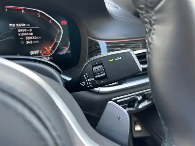 ＢＭＷ ７５０ｉ xDrive Mスポーツ 滋賀県 2022(令4)年 3.4万km 黒 サンルーフ/レザーシート/・前席メモリ付きパワーシート/・全席シートヒーター /・前席ベンチレーション/ACC/ヘッドアップディスプレイ/BSM/ワイヤレス充電/アンビエントライト/harmon/Kardon/純正ナビ/（BT/USB/DTV/CarPlay）/360°カメラ/ETC/純正20インチAW