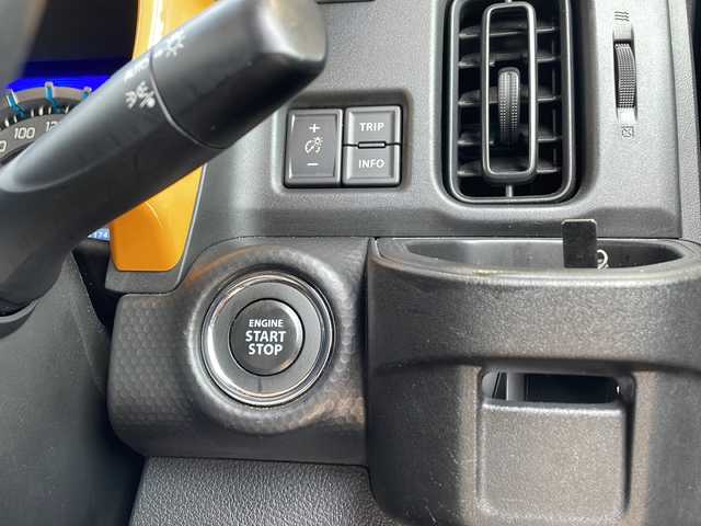 スズキ ハスラー HYBRID G 静岡県 2020(令2)年 5.2万km クールカーキPM ケンウッドナビ/・SD/・内蔵メモリ/・マルチAVブラウザ/・CD/DVD/・フルセグTV/・FM/AM/・Bluetooth/主要装備/・デュアルカメラブレーキサポート/・ステアリングスイッチ/・サイドカーテンエアバッグ/・ドライブレコーダー/・革調シートカバー/・運転席＋助手席シートヒーター/・コーナーセンサー/・アイドリングストップ/・LEDヘッドライト/・レーンキープアシスト/・ホワイトレタータイヤ
