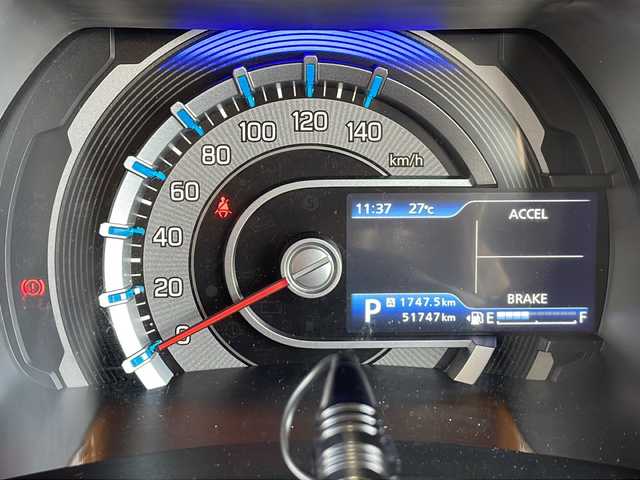 スズキ ハスラー HYBRID G 静岡県 2020(令2)年 5.2万km クールカーキPM ケンウッドナビ/・SD/・内蔵メモリ/・マルチAVブラウザ/・CD/DVD/・フルセグTV/・FM/AM/・Bluetooth/主要装備/・デュアルカメラブレーキサポート/・ステアリングスイッチ/・サイドカーテンエアバッグ/・ドライブレコーダー/・革調シートカバー/・運転席＋助手席シートヒーター/・コーナーセンサー/・アイドリングストップ/・LEDヘッドライト/・レーンキープアシスト/・ホワイトレタータイヤ