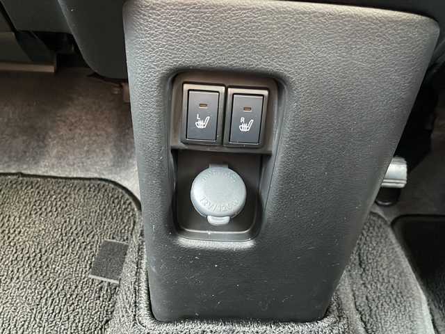 スズキ ハスラー HYBRID G 静岡県 2020(令2)年 5.2万km クールカーキPM ケンウッドナビ/・SD/・内蔵メモリ/・マルチAVブラウザ/・CD/DVD/・フルセグTV/・FM/AM/・Bluetooth/主要装備/・デュアルカメラブレーキサポート/・ステアリングスイッチ/・サイドカーテンエアバッグ/・ドライブレコーダー/・革調シートカバー/・運転席＋助手席シートヒーター/・コーナーセンサー/・アイドリングストップ/・LEDヘッドライト/・レーンキープアシスト/・ホワイトレタータイヤ