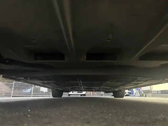 日産 リーフ X 福島県 2012(平24)年 6.5万km ブリリアントホワイトパール 登録時走行距離：64727km/純正SDナビ/ (フルセグTV/SD/BT/AM/FM)/バックカメラ/プッシュスタート/クルーズコントロール/ETC/ステアリングスイッチ/ステアリングヒーター/シートヒーター/ (全席)/純正フロアマット/革巻きステアリング/ドアバイザー/電動格納ミラー/ハロゲンヘッドライト/社外16インチAW/充電ケーブル/横滑り防止装置/スマートキー/取扱説明書