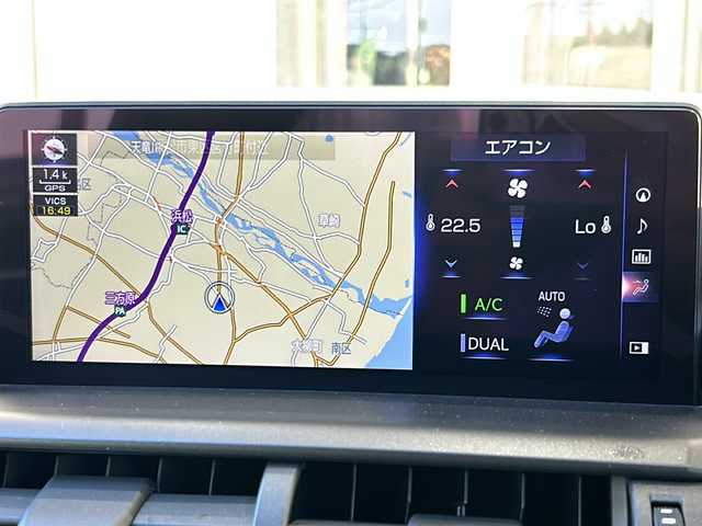 レクサス ＮＸ 300 Fスポーツ 静岡県 2020(令2)年 3.3万km グラファイトブラックガラスフレーク 純正ナビ/・AM/FM/・フルセグTV/・CD/DVD/・サウンドライブラリ/・Bluetooth/・SD/・AUX/・USB/・Miracast/主要装備/・ブラインドスポットモニター/・サンルーフ/・レザーシート/・運転席+助手席シートヒーター/・運転席+助手席ベンチレーション/・パワーバックドア/・アイドリングストップ/・オートホールド/・ステアリングヒーター/・車線逸脱警報/・プリクラッシュセーフティ/・電動チルト＆テレスコピックステアリング/・MTモード付AT