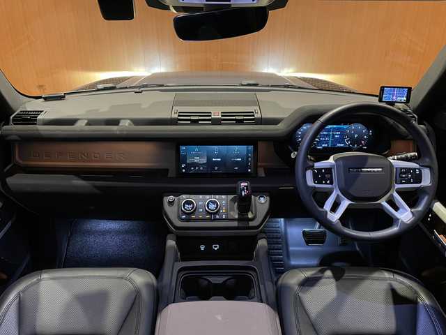 ランドローバー ランドローバー ディフェンダー 110SE 愛知県 2022(令4)年 1.9万km 青／白 MERIDIANサウンド/サンルーフ/黒革シート/シートヒーター/パワーシート/スマートキー/純正ナビ/Bluetooth/カープレイ/全方位カメラ/エアサス/ACC/LKA/BSM/純正20インチAW/保証書/スペアキー/タスマンブルー
