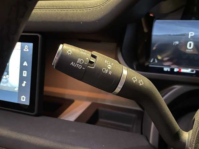 ランドローバー ランドローバー ディフェンダー 110SE 愛知県 2022(令4)年 1.9万km 青／白 MERIDIANサウンド/サンルーフ/黒革シート/シートヒーター/パワーシート/スマートキー/純正ナビ/Bluetooth/カープレイ/全方位カメラ/エアサス/ACC/LKA/BSM/純正20インチAW/保証書/スペアキー/タスマンブルー