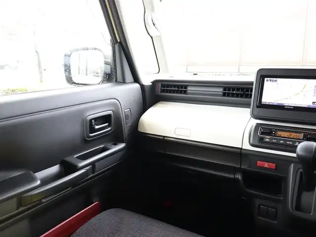スズキ スペーシア HYBRID G 神奈川県 2019(令1)年 1.6万km シフォンアイボリーM ワンオーナー /バックカメラ/ETC /社外メモリナビ/Bluetoothオーディオ/DVDナビ/フルセグテレビ//アイドリングストップ/ドアバイザー/プッシュスタート/純正フロアマット/保証書/取説/スペアキー/記録簿(R2/3/4/5/6/全ディーラー)