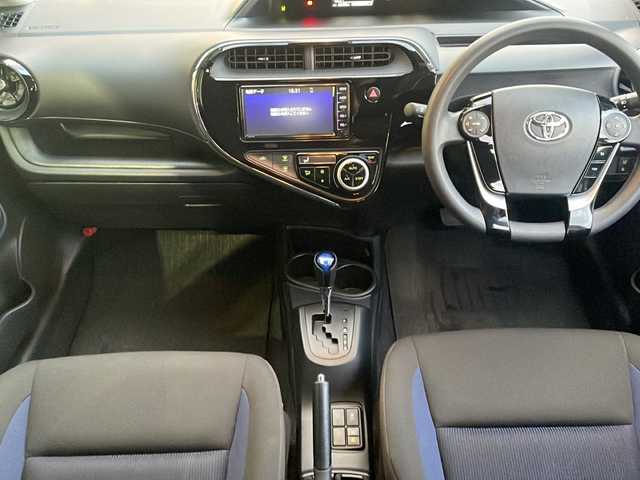 トヨタ アクア S 岐阜県 2020(令2)年 5.3万km ホワイトパールクリスタルシャイン 禁煙車/純正ナビ/バックカメラ/プリクラッシュセーフティ/スマートキー/プッシュスタート/オートライト/LEDヘッドライト/フルセグTV