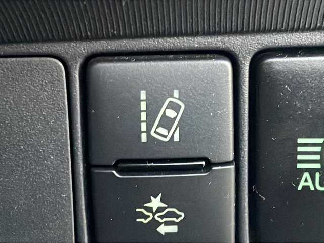 トヨタ アクア S 岐阜県 2020(令2)年 5.3万km ホワイトパールクリスタルシャイン 禁煙車/純正ナビ/バックカメラ/プリクラッシュセーフティ/スマートキー/プッシュスタート/オートライト/LEDヘッドライト/フルセグTV