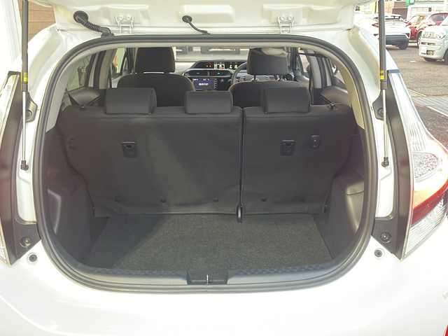 トヨタ アクア S 岐阜県 2020(令2)年 5.3万km ホワイトパールクリスタルシャイン 禁煙車/純正ナビ/バックカメラ/プリクラッシュセーフティ/スマートキー/プッシュスタート/オートライト/LEDヘッドライト/フルセグTV