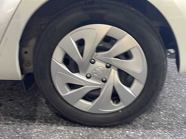 トヨタ アクア S 岐阜県 2020(令2)年 5.3万km ホワイトパールクリスタルシャイン 禁煙車/純正ナビ/バックカメラ/プリクラッシュセーフティ/スマートキー/プッシュスタート/オートライト/LEDヘッドライト/フルセグTV