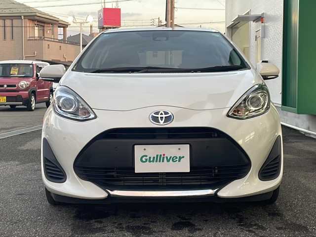 トヨタ アクア S 岐阜県 2020(令2)年 5.3万km ホワイトパールクリスタルシャイン 禁煙車/純正ナビ/バックカメラ/プリクラッシュセーフティ/スマートキー/プッシュスタート/オートライト/LEDヘッドライト/フルセグTV