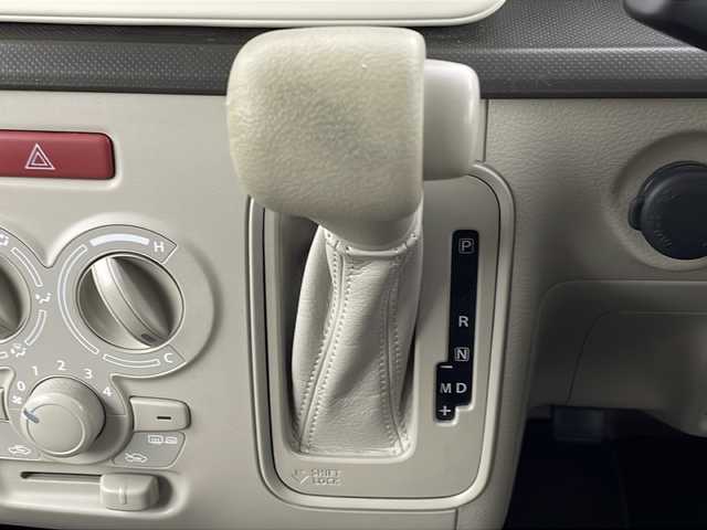 スズキ ラパン G 新潟県 2017(平29)年 13.2万km ブルーイッシュブラックパール3 4WD/社外SDナビ/(AM/FM/CD/ワンセグ)/運転席シートヒーター/レーダーブレーキサポート/横滑り防止装置/アルミホイール付夏タイヤ積込/(155/65/R14/3mm)/エンジンスターター/ドアバイザー