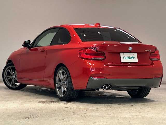 ＢＭＷ ２２０ｉ クーペ Mスポーツ 宮城県 2017(平29)年 2.1万km メルボルンレッド クルーズコントロール/レーントレーシングアシスト/パークディスタンスコントロール/コーナーセンサー/ドライビングアシスト/オートライト/ハーフレザー/シートヒーター/３列シート/LEDヘッドライト/純正ドライブレコーダー/純正ナビ/Bluetooth接続/USB入力端子/車外バックカメラ/純正18インチアルミホイール/衝突軽減装置/横滑り防止装置/ハーマンカードンサウンドシステム