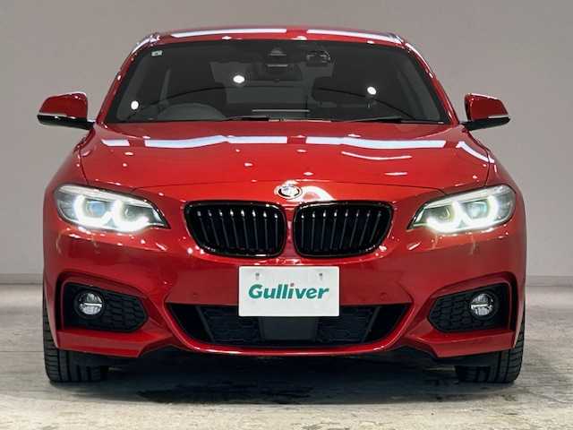ＢＭＷ ２２０ｉ クーペ Mスポーツ 宮城県 2017(平29)年 2.1万km メルボルンレッド クルーズコントロール/レーントレーシングアシスト/パークディスタンスコントロール/コーナーセンサー/ドライビングアシスト/オートライト/ハーフレザー/シートヒーター/３列シート/LEDヘッドライト/純正ドライブレコーダー/純正ナビ/Bluetooth接続/USB入力端子/車外バックカメラ/純正18インチアルミホイール/衝突軽減装置/横滑り防止装置/ハーマンカードンサウンドシステム