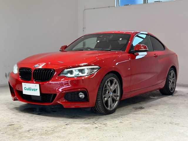 ＢＭＷ ２２０ｉ クーペ Mスポーツ 宮城県 2017(平29)年 2.1万km メルボルンレッド クルーズコントロール/レーントレーシングアシスト/パークディスタンスコントロール/コーナーセンサー/ドライビングアシスト/オートライト/ハーフレザー/シートヒーター/３列シート/LEDヘッドライト/純正ドライブレコーダー/純正ナビ/Bluetooth接続/USB入力端子/車外バックカメラ/純正18インチアルミホイール/衝突軽減装置/横滑り防止装置/ハーマンカードンサウンドシステム