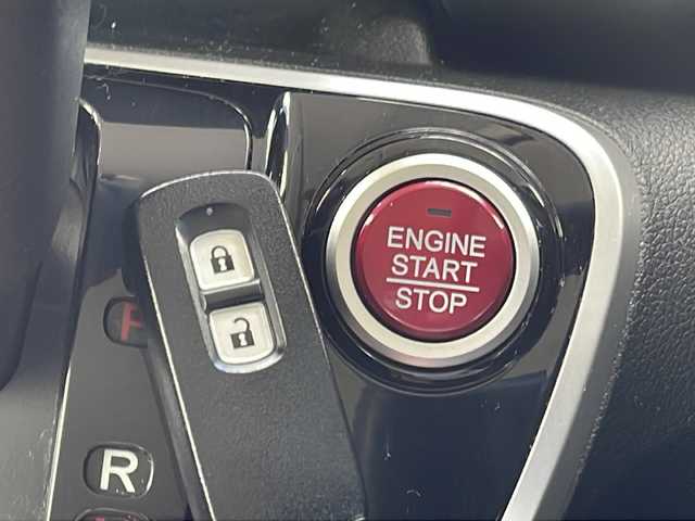 ホンダ Ｎ ＢＯＸ G 沖縄県 2016(平28)年 4万km カトラリーシルバーM 純正CDラジオオーディオ/スマートキー/フロアマット/電動格納ミラー/サイドバイザー/アイドリングストップ