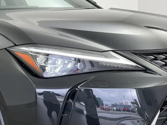 レクサス ＵＸ 250h バージョンL 新潟県 2020(令2)年 3.5万km グラファイトブラックガラスフレーク メーカーナビ/(CD.DVD.SD.フルセグ.Bluetooth.Miracast)/パノラミックビューモニター/レクサスセーフティ/レーダークルーズコントロール/レーンキープアシスト/ブラインドスポットモニター/オートマチックハイビーム/革巻きステアリング/ステアリングリモコン/三眼LEDオートライト/フォグランプ/コーナーセンサー/ナビ連動ドライブレコーダー/前席シートヒーター.ベンチレーション/運転席シートメモリー/ビルトインETC2.0/ステアリングヒーター/プッシュスタート/スマートキー×2/カードキー
