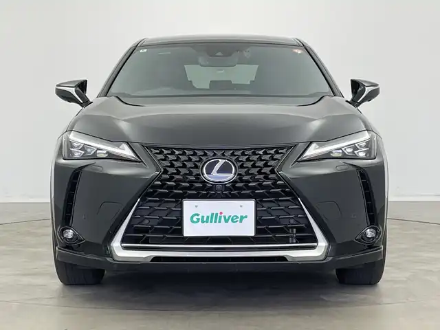 レクサス ＵＸ 250h バージョンL 新潟県 2020(令2)年 3.5万km グラファイトブラックガラスフレーク メーカーナビ/(CD.DVD.SD.フルセグ.Bluetooth.Miracast)/パノラミックビューモニター/レクサスセーフティ/レーダークルーズコントロール/レーンキープアシスト/ブラインドスポットモニター/オートマチックハイビーム/革巻きステアリング/ステアリングリモコン/三眼LEDオートライト/フォグランプ/コーナーセンサー/ナビ連動ドライブレコーダー/前席シートヒーター.ベンチレーション/運転席シートメモリー/ビルトインETC2.0/ステアリングヒーター/プッシュスタート/スマートキー×2/カードキー