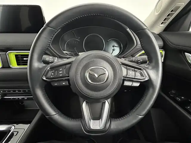 マツダ ＣＸ－５ XD フィールドジャーニー 道央・札幌 2022(令4)年 2万km ジルコンサンドメタリック ・4WD/・ドライビングポジションサポートパッケージ（OP）/　リバース連動ミラー/　運転席＆助手席シートヒーター/　運転席パワーシート＆メモリーシート/　ステアリングヒーター/・i-ACTIVSENSE/　アドバンストスマートシティブレーキサポート（前進時）/　スマートキシティブレーキサポート（後退時）/　レーダークルーズコントロール/　アダプティブLEDヘッドライト/　レーンキープアシストシステム/　車線逸脱警報システム/　ブラインドスポットモニタリング/　ドライバーアテンションアラート/　交通標識認識システム/・横滑り防止装置/・オートブレーキホールド/・ヘッドアップディスプレイ/・純正SDナビ/　スマートフォン連携/BT/USB/・ステアリングスイッチ/・３６０°ビュー・モニター/・ETC/・パワーバックドア/・オートマチックハイビーム/・オートライト/・LEDヘッドライト/・ドアミラーウィンカー/・オートリトラクタブルドアミラー/・ハーフレザーシート/・全席シートヒーター/・本革巻きステアリング/シフトノブ/・パドルシフト/・Mi-DRIVE/・純正17インチAW/・純正ラバーマット/・プッシュスタート/・スマートキーx2/・取/保