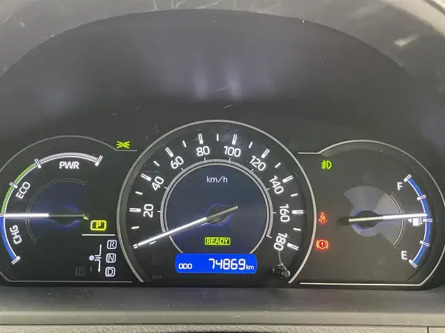 トヨタ ヴォクシー ハイブリッド V 愛知県 2018(平30)年 7.5万km ホワイトパールクリスタルシャイン 純正９型ナビ　フルセグＴＶ　Ｂｌｕｅｔｏｏｔｈ　シートヒーター　両側パワースライドドア　クルーズコントロール　セーフティセンス　衝突軽減　車線逸脱　ＬＥＤオートライト　ドラレコ　バックカメラ　禁煙車