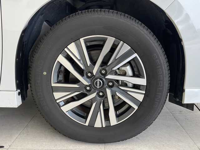 日産 セレナ ハイウェイスター V 愛知県 2023(令5)年 3.4万km プリズムホワイト プロパイロット/衝突被害軽減ブレーキ/純正SD（ナビあり）/両側パワースライドドア/クルーズコントロール/フルセグTV/Bluetooth/バックカメラ/コーナーセンサー/純正アルミホイール/ブラインドスポットモニター/LEDヘッドライト/パドルシフト/リアオートエアコン/オートマチックハイビーム/ステアリングスイッチ/スマートキー/プッシュスタート