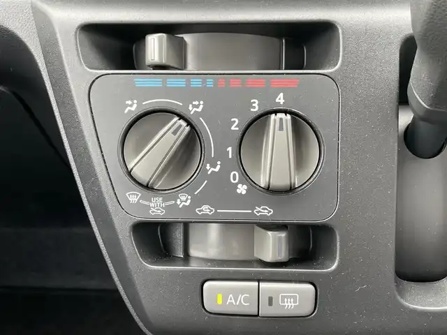 ダイハツ ミラ イース L SAⅢ 新潟県 2023(令5)年 0.5万km ブライトシルバーメタリック ワンオーナー/純正ホイール装着/ドライブレコーダー/コーナーセンサー/フロアマット/オートハイビーム/レベライザー/アイドリングストップ/ドアバイザー