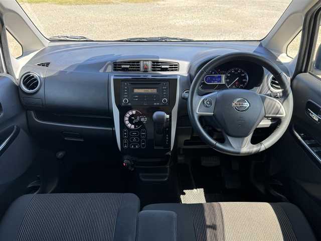 日産 デイズ ハイウェイスターX 兵庫県 2019(平31)年 2.2万km ホワイトパール 純正オーディオ/アラウンドビューモニター/アイドリングストップ/ETC/AUTOハイビーム/AUTOライト/ステアリングリモコン/スマートキー