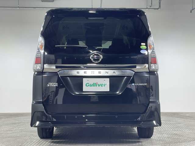 日産 セレナ e－パワー ハイウェイスター V 神奈川県 2018(平30)年 7.2万km ダイヤモンドブラック エマージェンシーブレーキ/オートマチックハイビーム/純正9型ナビ/Bluetooth/フルセグ/CD DVD/パーキングアシスト/フリップダウンモニター/ドライブレコーダー/ETC/横滑り防止装置/革ステアリング/ステアリングスイッチ/オートライト/クルーズコントロール/インテリジェントミラー/スペアキー/プッシュスタート/シートリフター/LEDヘッドライト/フォグランプ/コーナーセンサー/電動格納ミラー/ウィンカーミラー/純正フロアマット/純正アルミホイール/純正バイザー/社外アルミスタッドレス４本積込