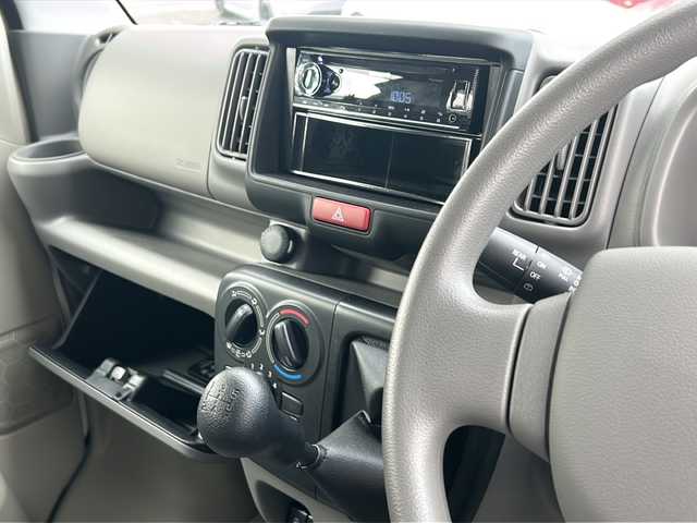スズキ エブリイ JOIN 岐阜県 2025(令7)年 0.1万km パールホワイト 社外オーディオ/Bluetooth/CD/ワンオーナー/純正マット/純正ドアバイザー/シートヒーター/横滑り防止装置/車線逸脱警報装置/電動格納ミラー/オートライト/衝突軽減ブレーキ/コーナーセンサー