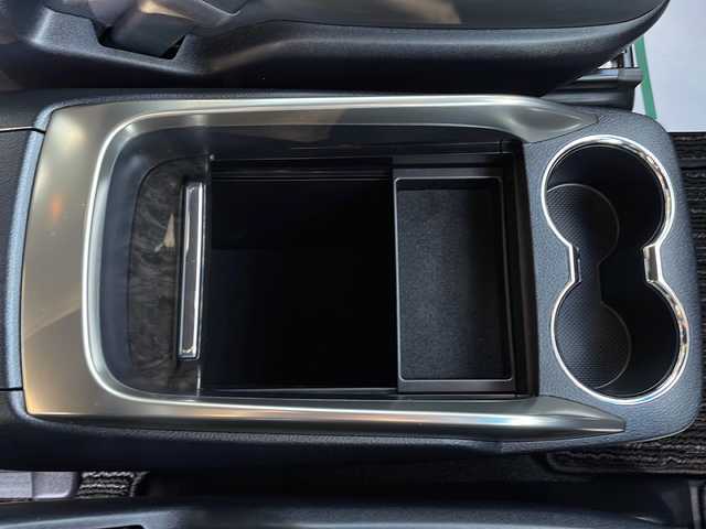 トヨタ アルファード S タイプゴールドⅡ 岩手県 2021(令3)年 1.9万km ブラック 純正ディスプレイオーディオ/バックカメラ/ビルトインETC/両側パワースライドドア/クルーズコントロール/衝突被害軽減ブレーキ/レーンキープアシスト/横滑り防止装置/アイドリングストップ/オートライト/オートハイビーム/LEDヘッドライト/フォグランプ/スマートキー/プッシュスタート/電動格納ミラー/純正18インチAW/純正フロアマット/ドアバイザー/保証書