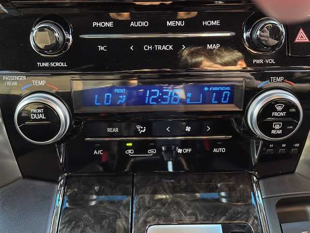 トヨタ アルファード S タイプゴールドⅡ 岩手県 2021(令3)年 1.9万km ブラック 純正ディスプレイオーディオ/バックカメラ/ビルトインETC/両側パワースライドドア/クルーズコントロール/衝突被害軽減ブレーキ/レーンキープアシスト/横滑り防止装置/アイドリングストップ/オートライト/オートハイビーム/LEDヘッドライト/フォグランプ/スマートキー/プッシュスタート/電動格納ミラー/純正18インチAW/純正フロアマット/ドアバイザー/保証書